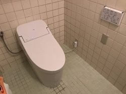 草津市トイレ交換　ＴＯＴＯ　一体型便器　GG　リモデルタイプ　ホワイト